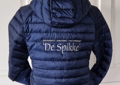 Teamkleding met logo voor De Spikke I Borduring