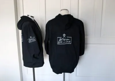 Bedrijfskleding met logo voor Het Wapen Grill and Chill